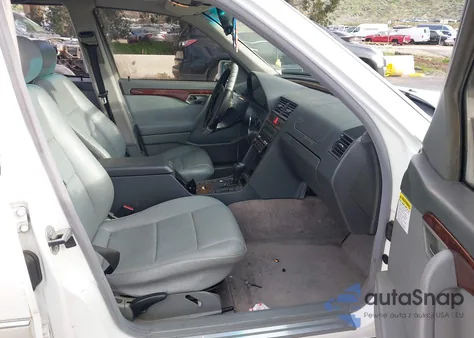 1997 Mercedes-Benz C 230 z USA, uszkodzony, nr VIN WDBHA23E4VA488372